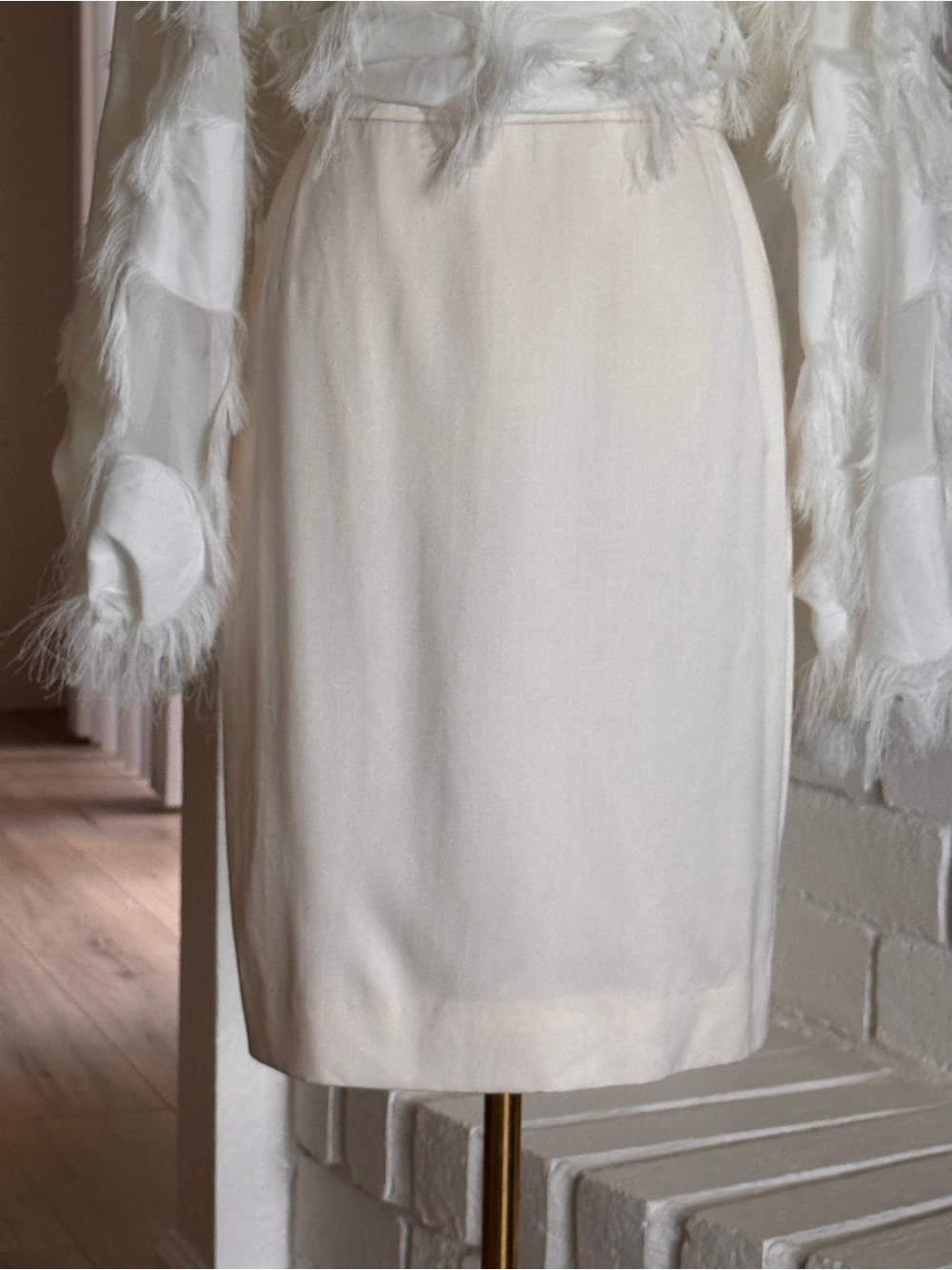 Escada Margaretha Ley Vintage Ivory Satin Skirt Womens Size EU 40 (M)